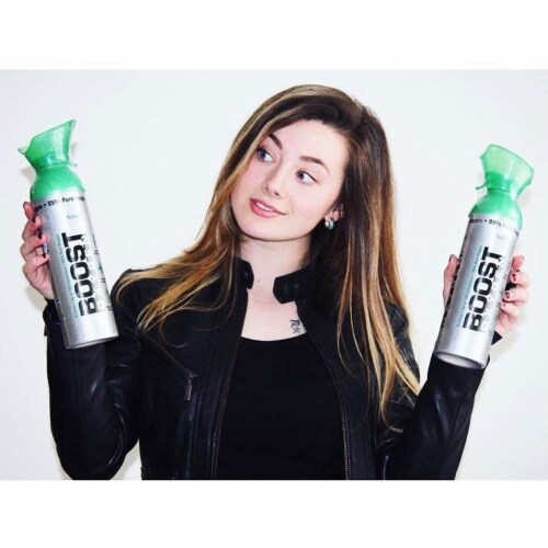 Boost Oxygen Natural 10 Liter Pure Canned Oxygen Canister, Peppermint (6 Pack) Perspective: right