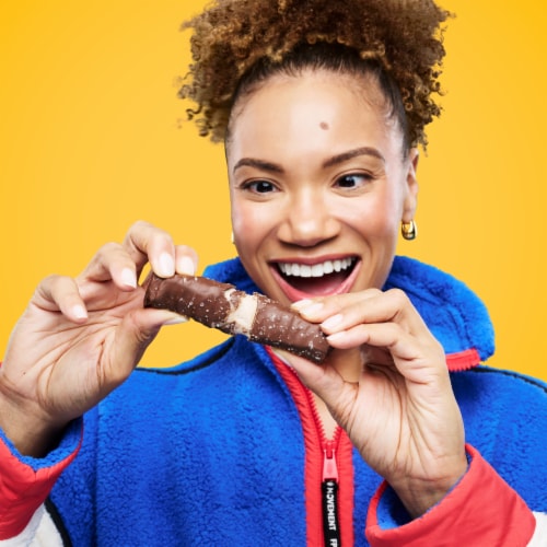Built™ Puff Salted Caramel Milk Chocolate Protein Bar Perspective: right