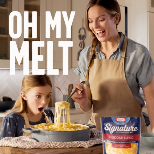 Kraft Signature Restaurant Style Melt Cheddar Blend Cheese 8 oz Perspective: right