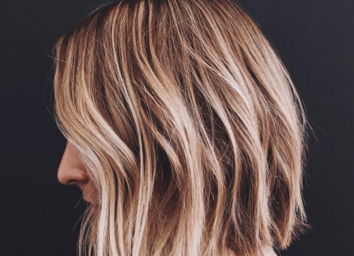 Kristin Ess Purple Toning Shampoo For Blondes, Brunettes + Highlights - Anti Brass - Sulfate Free Perspective: right