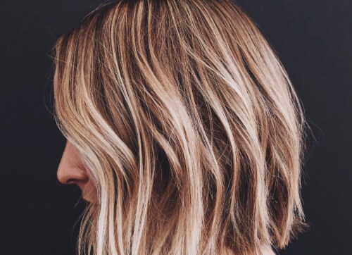 Kristin Ess Purple Toning Shampoo For Blondes, Brunettes + Highlights - Anti Brass - Sulfate Free Perspective: right