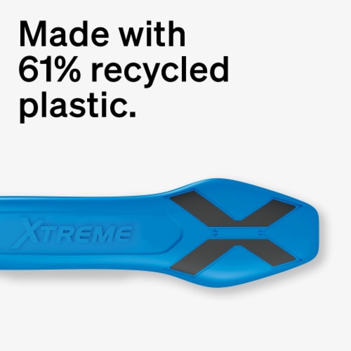Schick® Xtreme Duo Comfort Razors Perspective: right