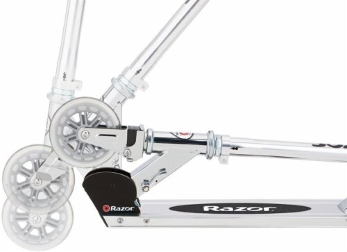 Razor A3 Scooter - Black Perspective: right