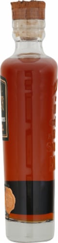 Hard Truth Distilling Co Sweet Mash Rye Whiskey Perspective: right