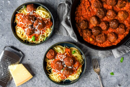 Beyond Meat Beyond Meatballs® Italian Style Plant-Based Meatballs Perspective: right