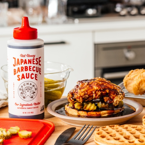 Bachan's® Hot Honey Japanese BBQ Sauce Perspective: right