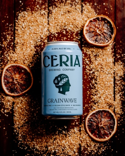 Ceria Grainwave® Alcohol-Free Belgian Style White Ale Perspective: right