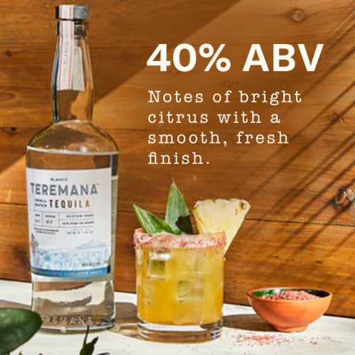 Teremana™ Blanco Small Batch Tequila Perspective: right