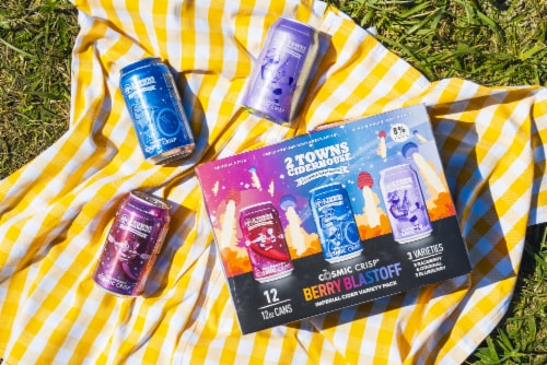 2 Towns Ciderhouse® Cosmic Crisp® Cosmic Exploration Imperial Cider Variety Pack Perspective: right
