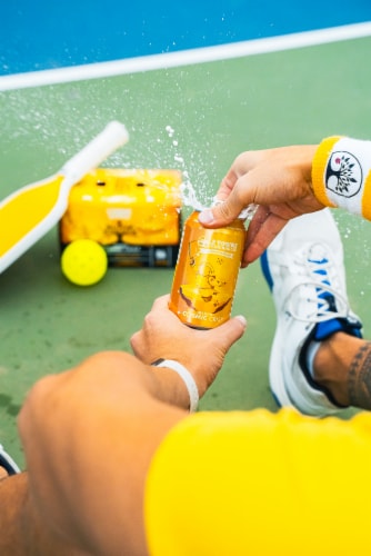 2 Towns Ciderhouse® Mango Cosmic Crisp® Imperial Cider Cans Perspective: right