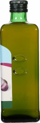 California Olive Ranch® Garlic Infused Extra Virgin Olive Oil Perspective: right