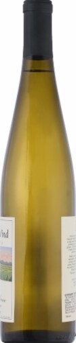 Abiqua Wind Vineyard Gloria Anne Gewurtraminer White Wine Perspective: right
