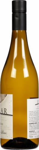 Urlar Gladstone Sauvignon Blanc Perspective: right