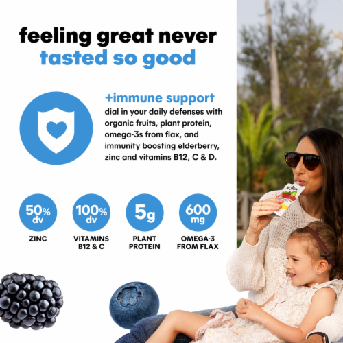 Noka® Superfood Smoothie + Immune Support Super Berry Pouches Perspective: right
