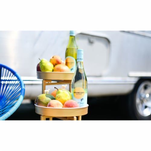 Brancott Estate Pinot Grigio New Zealand White Wine Perspective: right
