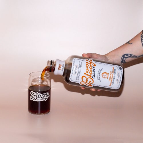 Bizzy Organic Breakfast Blend Cold Brew Coffee Perspective: right