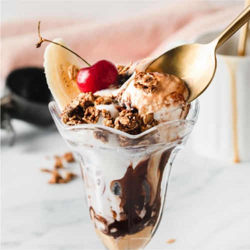 Purely Elizabeth Grain Free Chocolate Peanut Butter Ancient Grain Granola Perspective: right