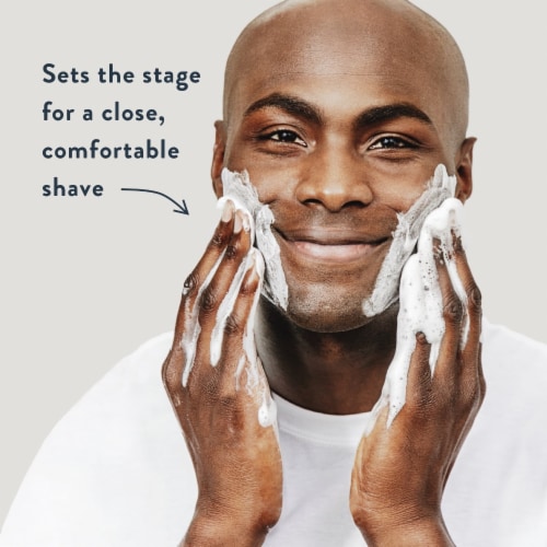 Harry's Eucalyptus and Peppermint Exfoliating Face Wash Perspective: right