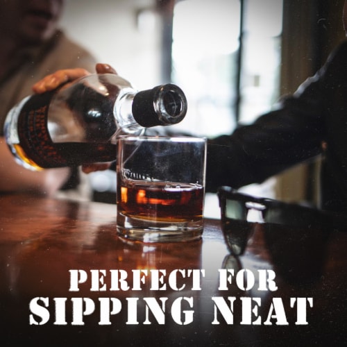 Widow Jane Bourbon Aged 10 Yr Perspective: right