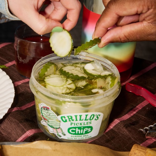 Grillo's® Fresh Classic Dill Pickle Chips Perspective: right