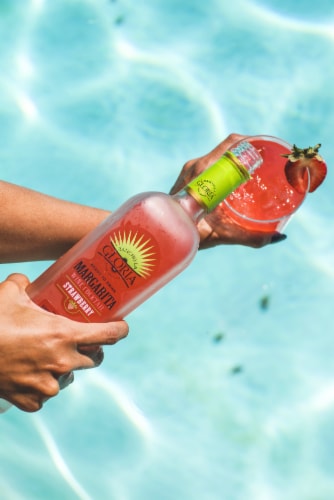 Rancho La Gloria Strawberry Margarita Ready to Drink Perspective: right