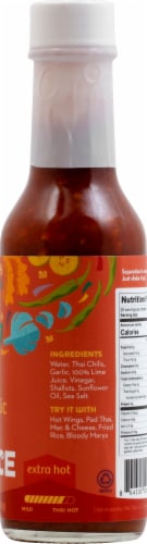 Yai's Thai Chili Garlic Hot Sauce Perspective: right