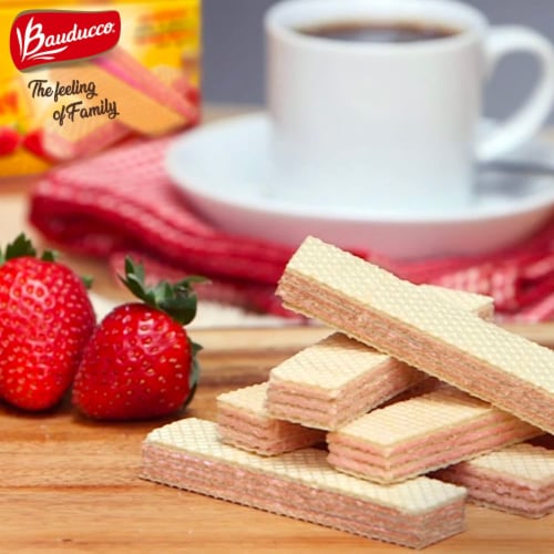 Bauducco® Strawberry Wafer Cookies Perspective: right
