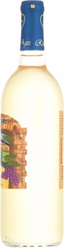 Rock of Ages Winery Flat River Sweet Muscadine White Wine Perspective: right
