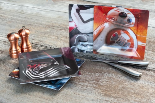 Star Wars Melamine Plate Set - 4 Pieces - Stormtrooper, Kylo Ren, and BB8 Perspective: right