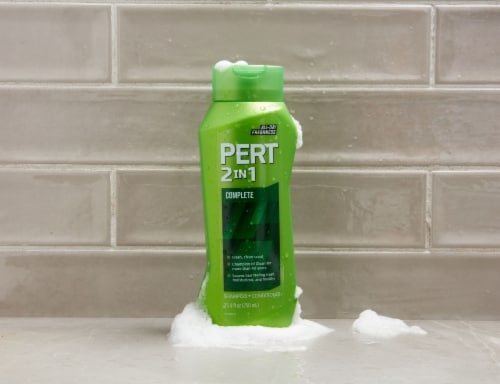 Pert Plus Classic Clean 2 in 1 Shampoo & Conditioner Perspective: right