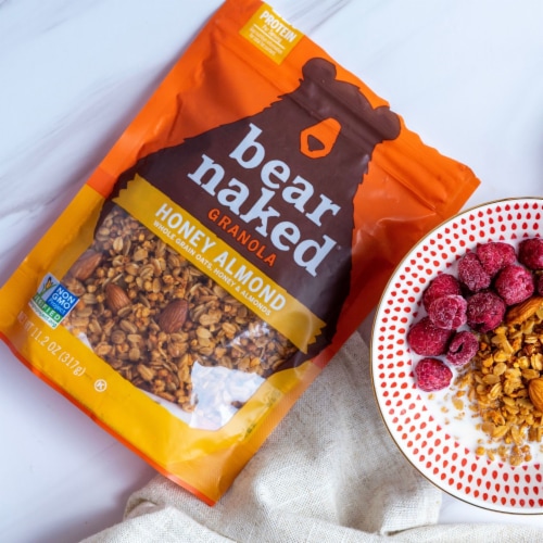 Bear Naked Honey Almond Granola Cereal Perspective: right