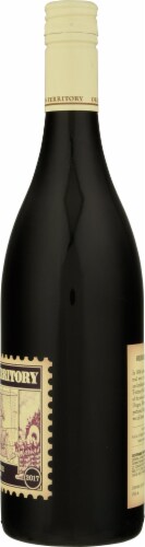 Oregon Territory Pinot Noir Red Wine Perspective: right