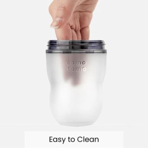 Comotomo® Green Baby Bottles Perspective: right
