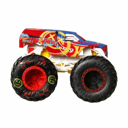 Hot Wheels Monster Trucks 1:64 Scale Oscar Mayer Includes Connect and Crash  Car, 1 - Kroger