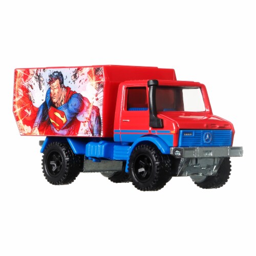 Hot Wheels® Superman '88 Mercedes Truck Perspective: right