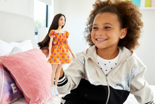 Barbie Fashionista Doll Perspective: right
