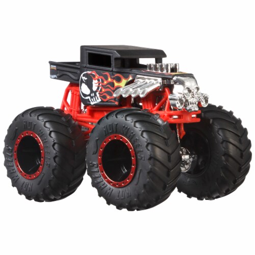 Hot Wheels® Monster Trucks™ Scale Bone Shaker Die Cast Car Perspective: right