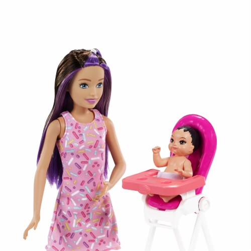 Barbie Skipper Babysitters Inc™ Playset Skipper Doll, Color-Change Baby Doll, and High Chair Perspective: right