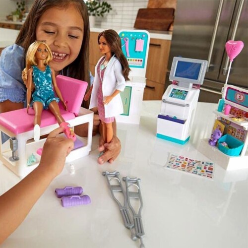 Mattel Barbie® Fast Cast Clinic Medical Playset Perspective: right