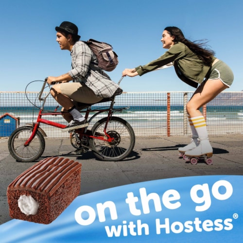 Hostess® Zingers® Devil's Food Cakes Perspective: right