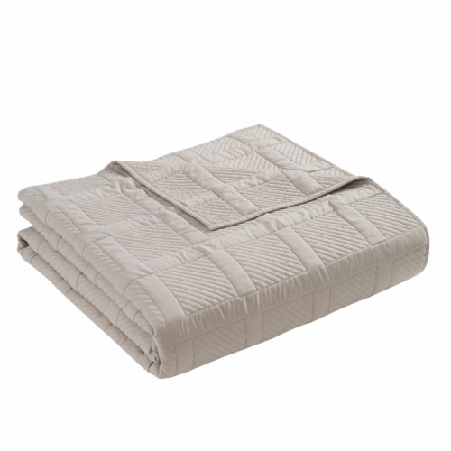 HD Design Washed Quilt - Tan Perspective: right