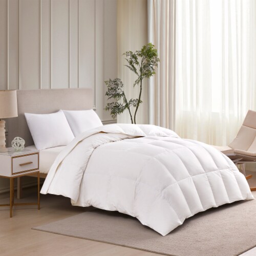 HD Designs® Down Alternative Comforter Medium King Perspective: right