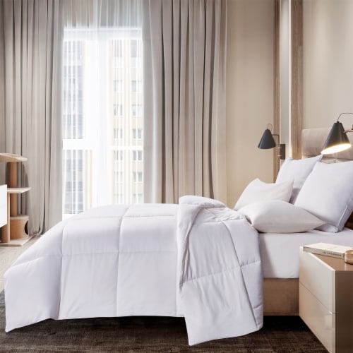 HD Designs® Down Alternative Comforter Light King Perspective: right