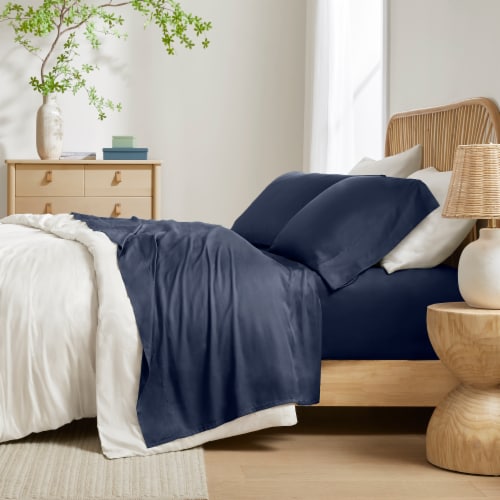 Modavari Home Standard Pillow Case - Blue Perspective: right