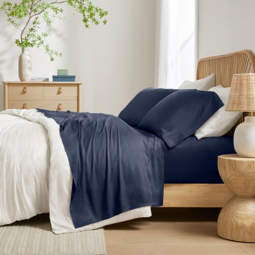 Modavari Bamboo Sheet Set - Blue Perspective: right