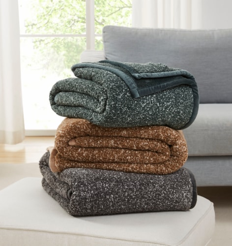 HD Designs Melange Throw - Green Perspective: right