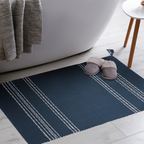 SDS for HD Designs Cotton Bath Mat with Fringe Perspective: right
