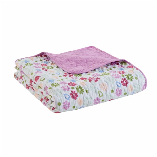 Everyday Living Microfiber Quilt - Floral Pattern Perspective: right