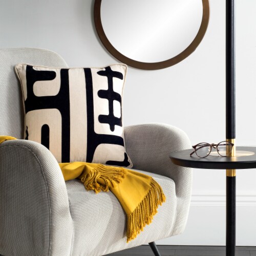 Safavieh Maize Square Pillow Set - Black Perspective: right