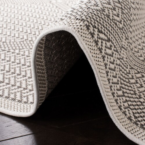 Safavieh Martha Stewart Courtyard Indoor Outdoor Floor Runner - Charcoal/Beige Perspective: right
